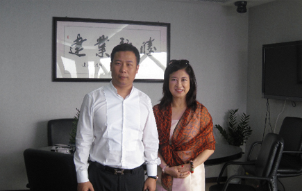 美國(guó)舊金山市長(zhǎng)夫人蒞臨本集團(tuán)參觀考察