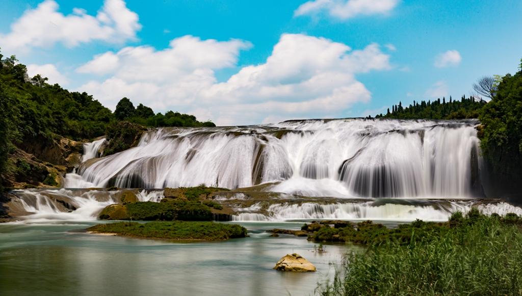 中金國泰與黃果樹管委會(huì)共同推進(jìn)旅游特色小鎮(zhèn)項(xiàng)目